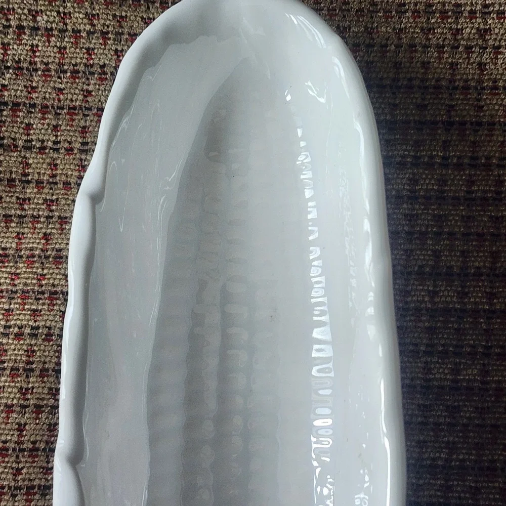 Set of 4 Vintage Lillian Vernon White Ceramic Corn On The Cob Dish Holders 9